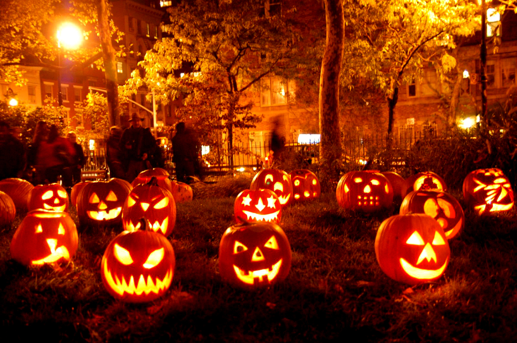 8 Ways To Use Led Lights This Halloween Homerous