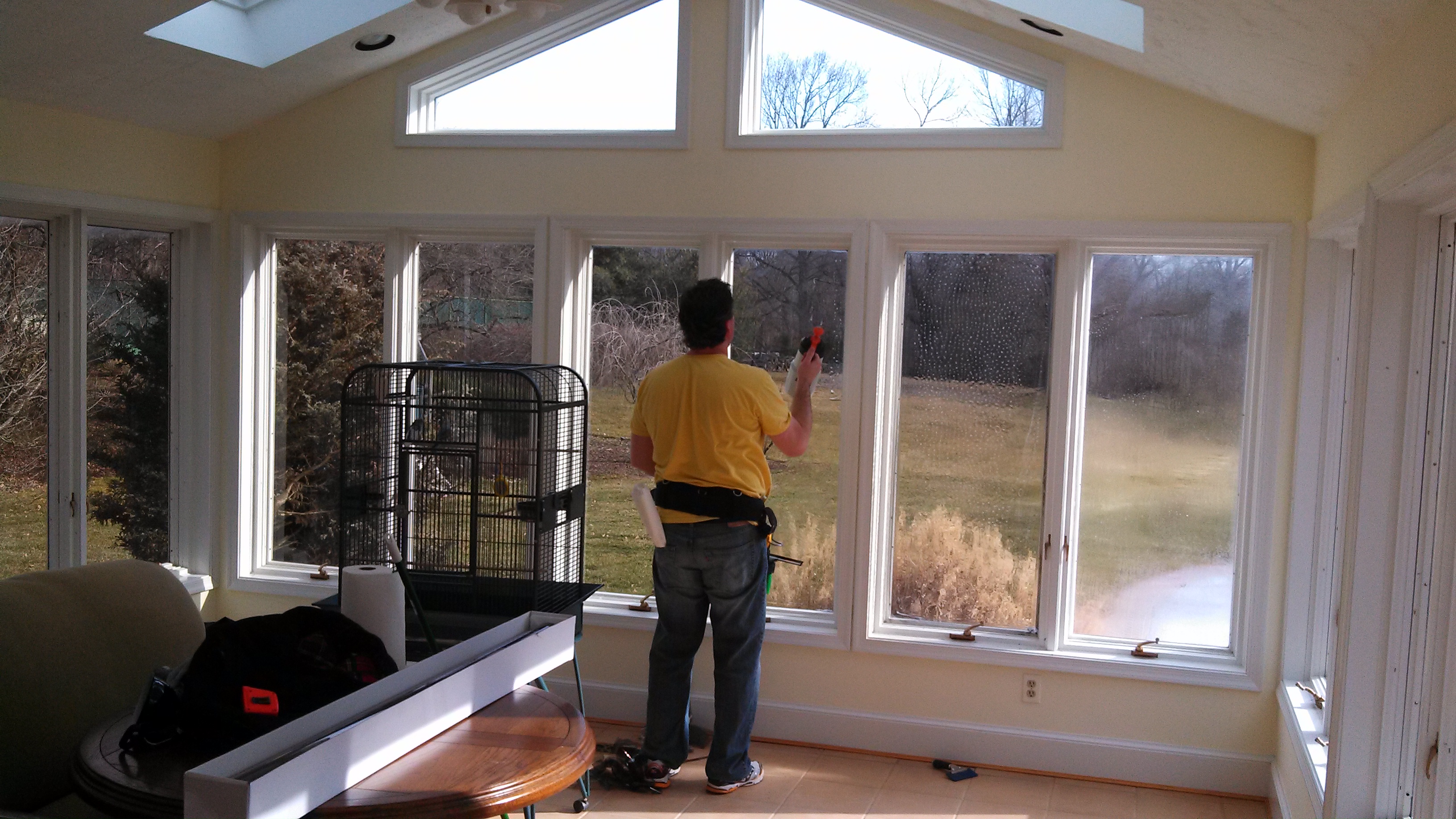 The Pro S And Con Of Window Tinting, How To Put Mirror Tint On House Windows